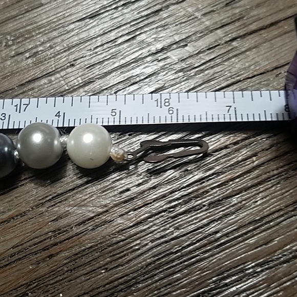 Tri colored silver akoya pearl necklace - Picture 8 of 8